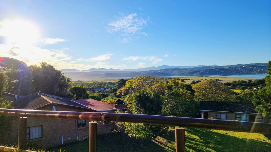 2 Bedroom Property for Sale in Brenton On Lake Western Cape